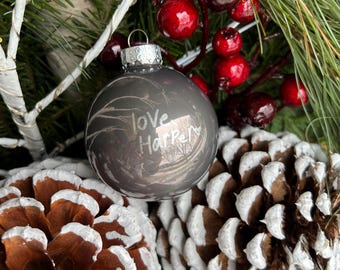 Adorno con la letra de tu hijo/a • Recuerdo navideño personalizado • Dibujo o obra de arte infantil • Regalo personalizado para padres y abuelos