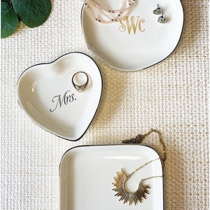 Personalized jewelry dish, custom trinket dish gift for her, ring dish for woman, gift for daughter, birthday gift for her, gift for wife