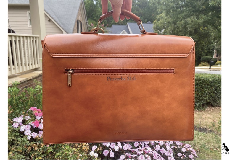 Brown leather laptop bag for woman with Bible proverb on the back. Customized leather briefcase for her. Personalized leather briefcase with bow accent. Light brown vegan leather messenger bag for woman. Briefcase with padded laptop compartment woman