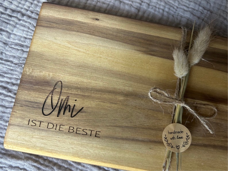 Brettchen Frühstücksbrettchen Holz Akazie Oma Opa individuelles Geschenk Oma ist die Beste Opa ist der Beste Bild 9