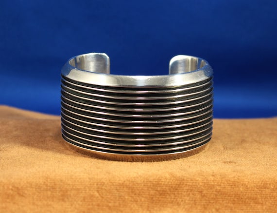 Rare Snake Vintage Southwestern Sterling Silver Bracelet Rare Snake Vintage Southwestern Sterling Silver Bracelet
