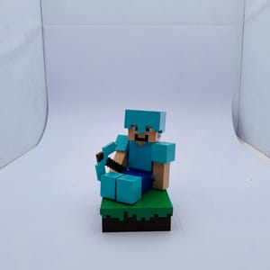 Voxel-Style Articulated 3D Printed Figure | Movable Pixel Gamer Toy | Custom Block Character Gift