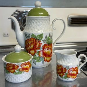 Schirnding Bavaria Tea / Coffee Service: Teapot, Cream Jug, Sugar Bowl • Red Green Floral • Mid Century •  Mod