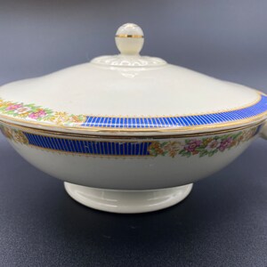 VTG Taylor, Smith & Taylor Covered Serving Dish