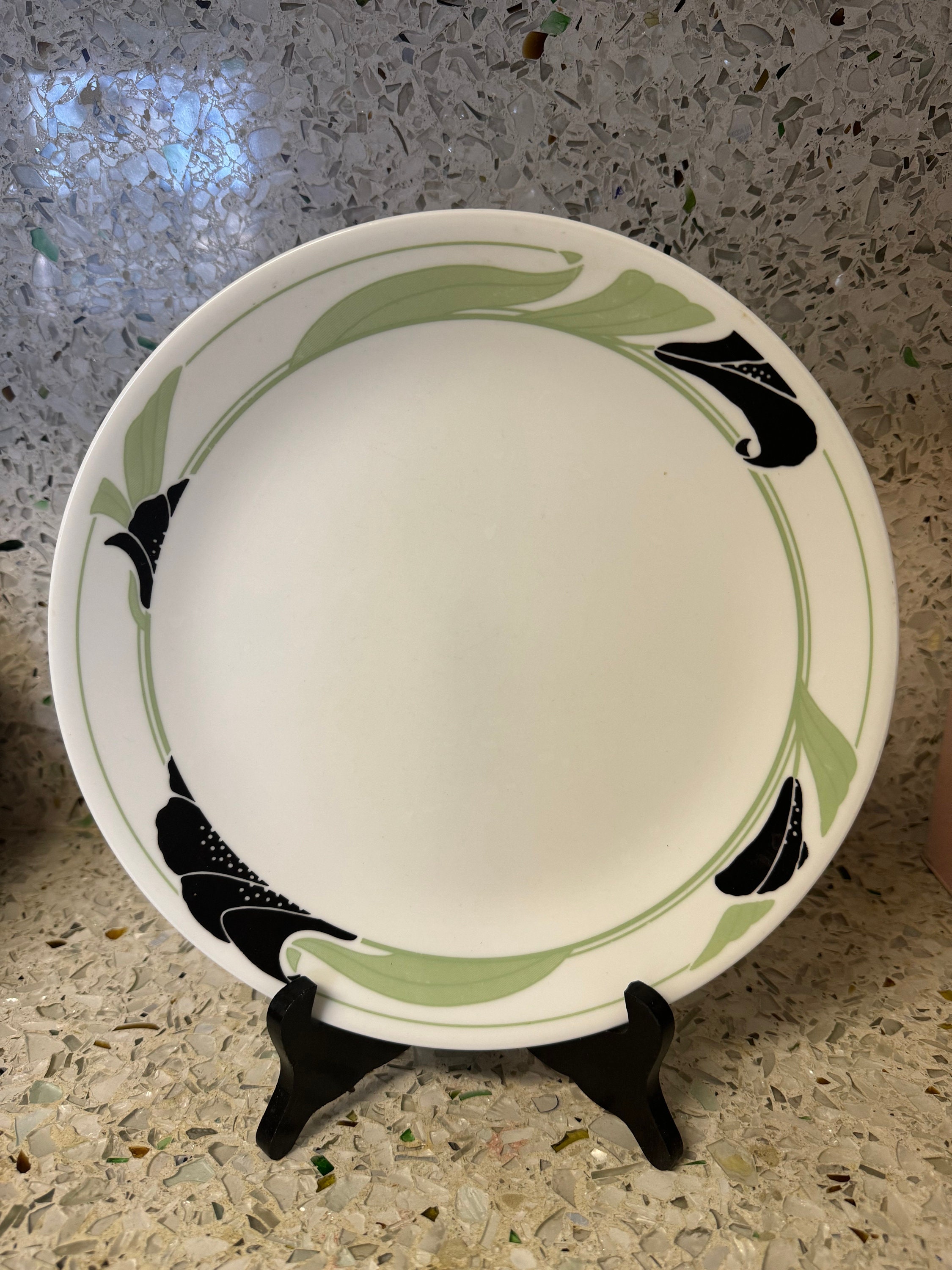 Set of 4 Corelle by Corningware Dinner Plates in Black Orchid Pattern ...