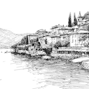 Peut inclure: Dessin au stylo et encre noir et blanc d'un village au bord du lac. L'œuvre représente des bâtiments au bord de l'eau, avec une montagne en arrière-plan. Des bateaux sont visibles dans l'eau et des arbres encadrent la scène.