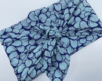 55 x 55 cm Fabric Gift Wrap Furoshiki Blue Oriental Petals