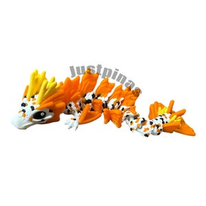 Koi Dragon Articulated Fidget Toy – Flexible 3D Printed Fantasy Fish Dragon – Orange Koi Desk Pet – Cute Collectible Dragon Gift
