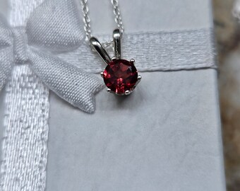 Beautiful Red Garnet and Italian 925 Sterling Silver Necklace.