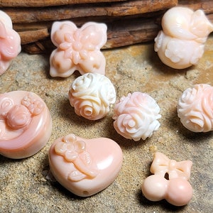 Natural Queen Conch Shell Charm Beads