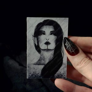 Siren’s Gaze – Gothic Portrait Sticker