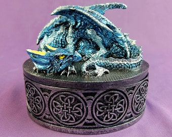 DnD Dice box | Dragon | Dungeons and Dragons | Handmade | dnd dice | d&d dice