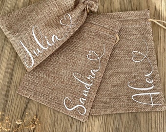 Gift bags // small guest gifts // personalized fabric bags // small bags // small jute bags