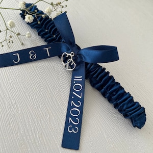 personalisiertes Strumpfband I Strumpfband Hochzeit I Strumpfband blau I Strumpfband I Strumpfband personalisiert I etwas blaues I Braut Bild 3