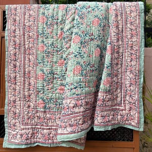 Modern Block Printed Floral Indian Quilt, Reversible Queen Size Bed Cover Cotton Quilted Bedspread, Jaipuri Anokhi Razai, Home Decor, Gifts