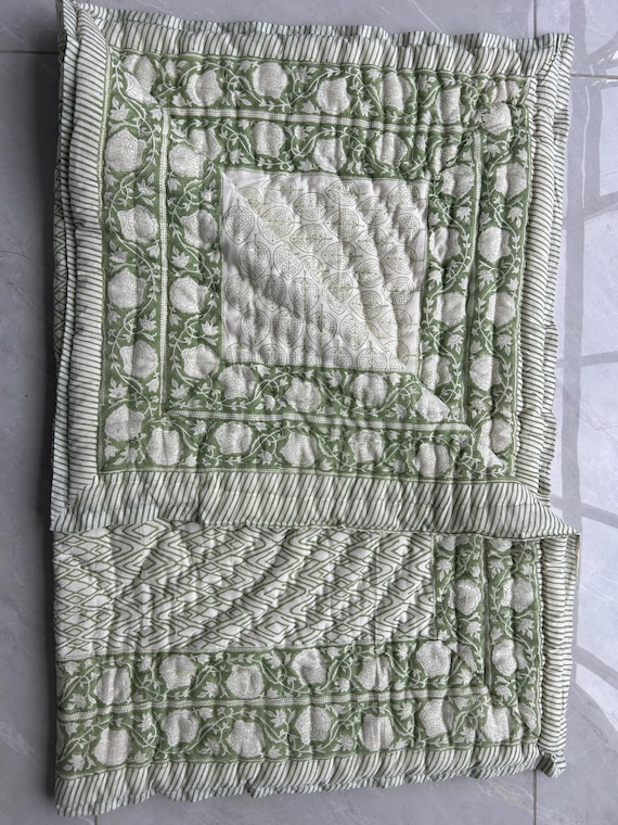 ハンドブロックプリントキルト ベビーキルト