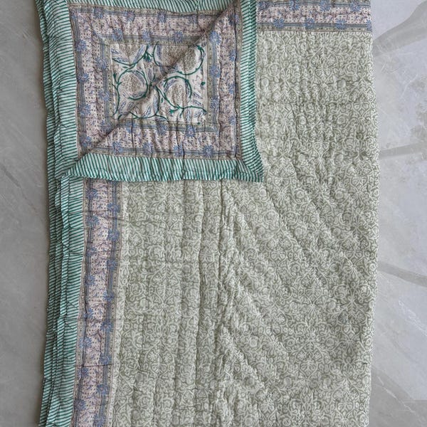 Jaipuri Block Print King Quilt: Reversible Floral Boho Bedspread
