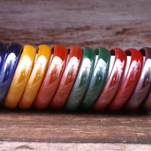Lot de 12 bracelets joncs Kada en verre multicolore, 6 couleurs folles