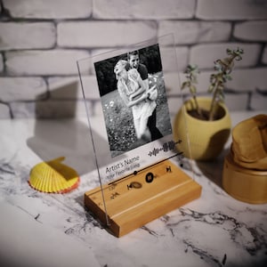 Personalisierte Musiktafel mit Ständer | Custom Song Plaque-Druck mit personalisiertem Foto & Song | Einzigartiges Geburtstagsgeschenk | Songglas