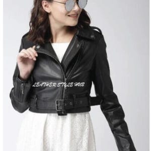 Women&#39;s & Girls 100% Genuine Lambskin Leather Cropped Motor Biker Jacket Slim-fit,Long Sleeves, Beautiful Look