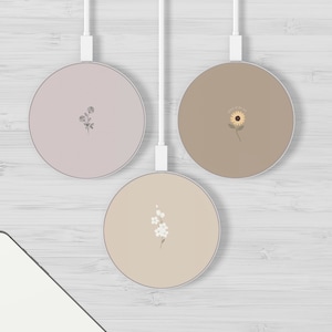 Flowers Wireless Charger Minimalist Charging Station for iPhone 13, 12, 11, XR, XS, 7, 8+ for Samsung Note 10, 20, Galaxy S20, S21Fe, S22