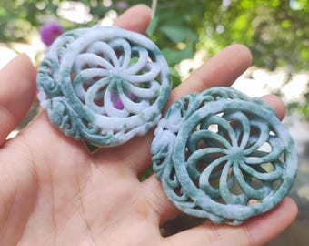 Ottieni 1 ciondolo per collana di giada intagliato a mano amuleto portafortuna, ciondoli portafortuna a forma di fiore intagliato in cristallo meravigliosi