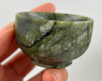 Get 1 cup in case, Natural Green jade Cup Hand Carved healing health crystal Quartz Tea Cup decoration healing chinese tea ceremony tea set