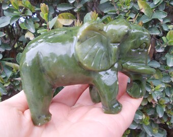 Statua di elefante in giada di cristallo curativa intagliata, elefante in pietra grezza fatto a mano, gemma di quarzo chakra, cristallo, regali di compleanno