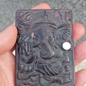 Tibetansk Hongshan-kultur, meteoritjärnhänge, lycka till-samling Feng Shui-halsband, välsignelsesmagnetglasyrberlocker, forntida jadesmycken