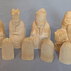 Medieval 3 Chess Moulds