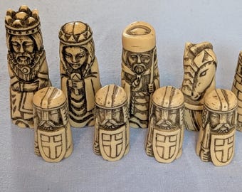 Small Medieval Chess Moulds