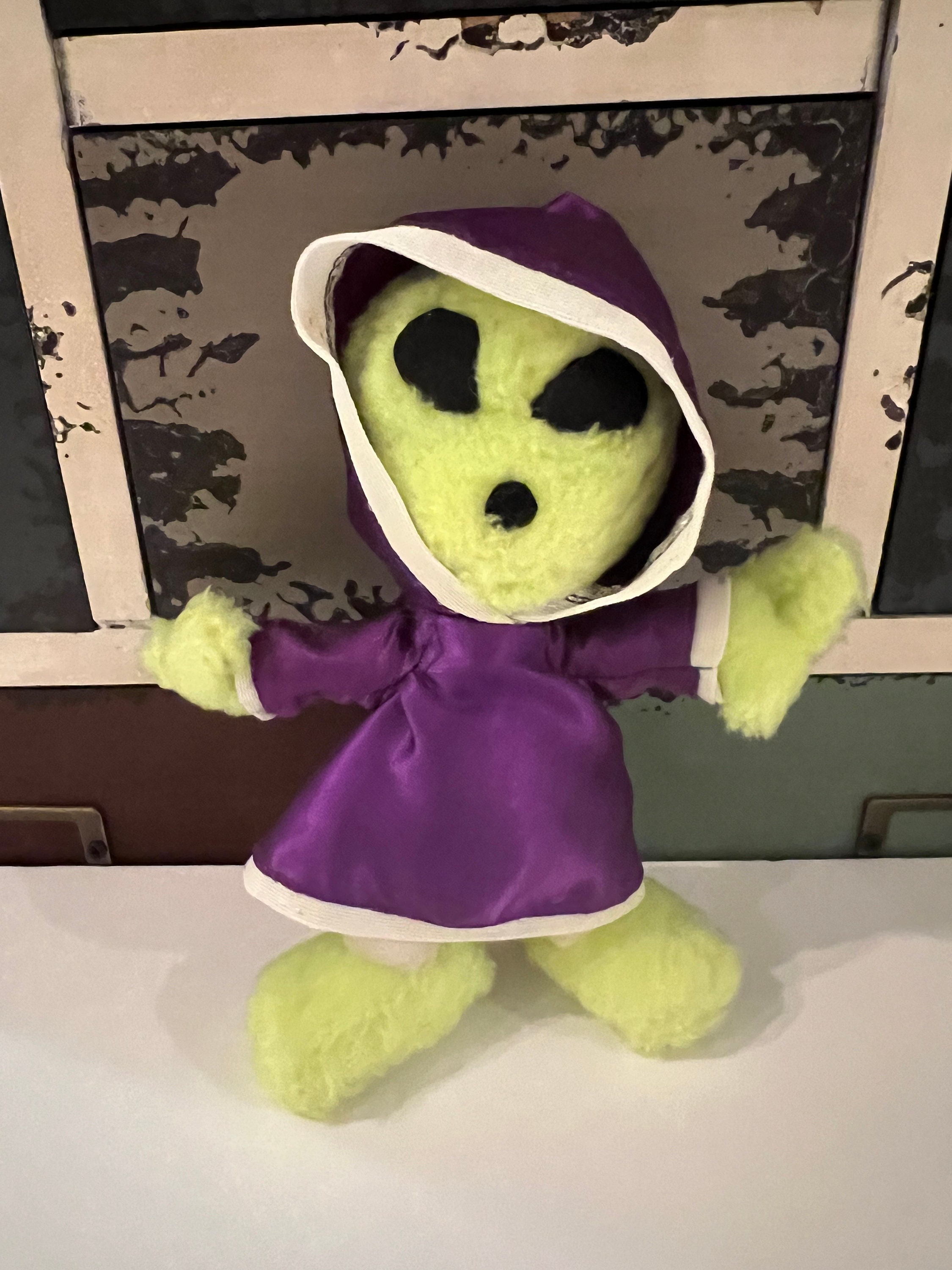 Vintage NANCO Believe Green 90s Visit Alien Plush Purple Robe