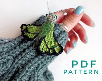 Pattern Hallowen hawk moth crochet amigurumi brooch DIY tutorial in English