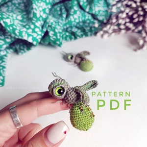 Pattern firefly amigurumi crochet DIY tutorial in English