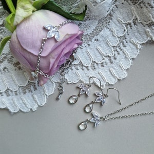 Braut Schmuckset mit Blume und durchsichtigem Tropfen Silber-farben Hängende Ohrringe, Armband und Kette, Hochzeitsschmuck, Brautschmuck imagen 6