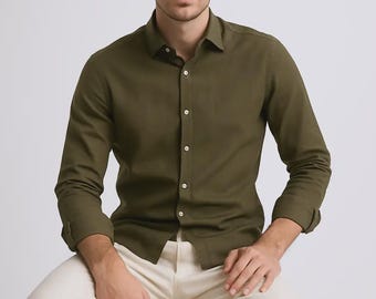 Camisa de lino personalizada para hombre, camisa con bordado personalizado en los puños, camisa de lino con monograma, regalo de boda para él, regalo para padrinos de boda, camisa con nombre personalizado.