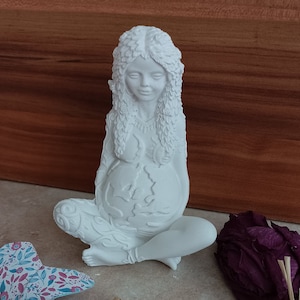 Large ceramic Gaia Earth goddess statue - Pregnant woman statue - Birth statue - Mom baby gift