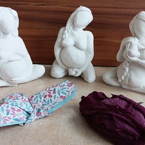 Birth art - Ceramic pregnant woman statue - Woman giving birth statue - Birth statue - Mom & baby statue - mom baby gift