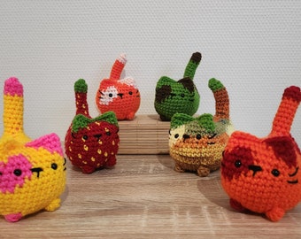 Amigurumi peluches en crochet petits chats fruits colorés et vitaminés