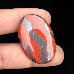 Beauttiful red Jasper Cabochon/Unique colour/Gemstone red flash/making outstanding/Amazing red Jasper/Caps/wire wrapped jewelry/Oval shape