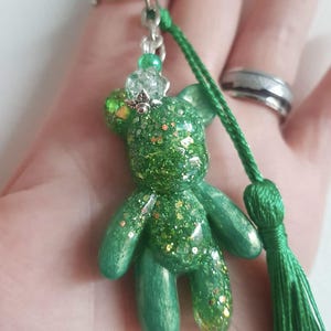 Green teddy bear keychain, resin teddy bear bag jewelry, gift idea, resin bear keychain with glitter.
