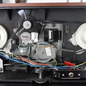 Kodak Sound Projector Model EKTASOUND 235 - Excellent, for Restoration