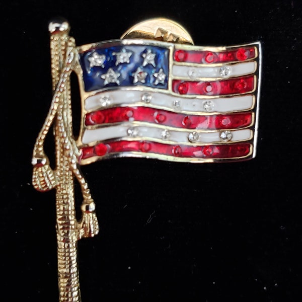 Vintage USA American Flag United States of America Patriotic 4th of July Enamel Pin/Brooch with Rhinestones