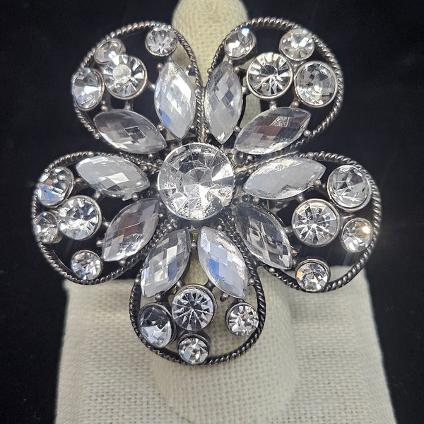 Vintage Stretch Rhinestone Flower Elastic Ring Size 7 to 11