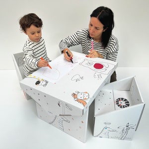 Kartonnen kinderstoel en tafelset, milieuvriendelijk en interactief activiteitenbureau voor peuters, cadeau voor peuterspeelzalen, leeftijd 1-8, kinderfeestmeubilair