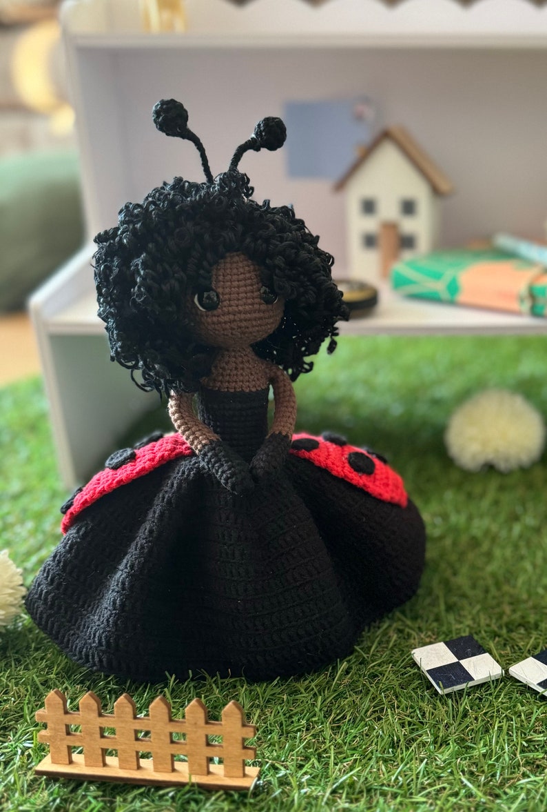 modèle de poupée au crochet, modèle de poupée amigurumi, poupées au crochet coccinelle et coccinelle image 2