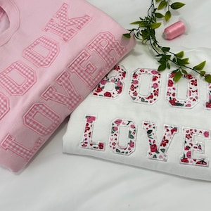 Sudadera con bordado de tela de cuadros vichy rosa para amantes de los libros, San Valentín