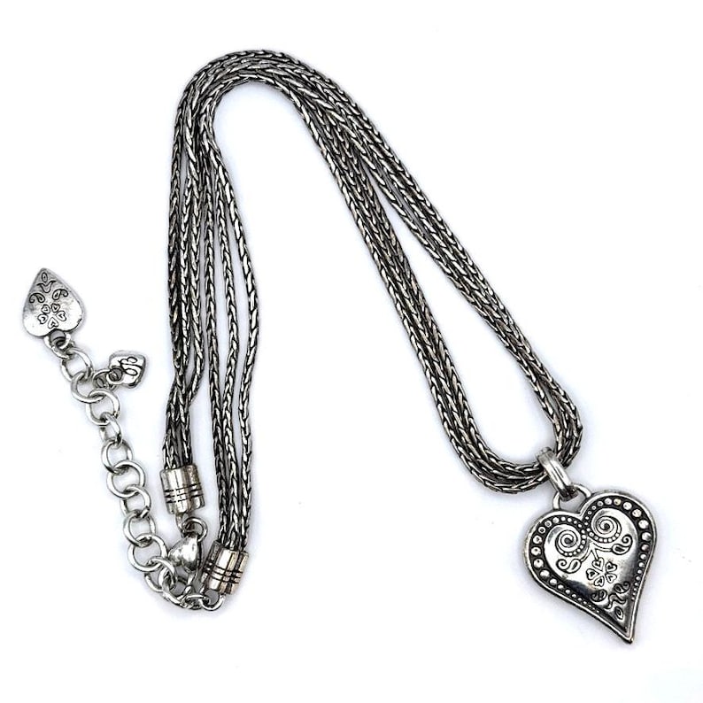 BRIGHTON FRENCH QUARTER Herz Anhänger Dreibettzimmer Kette Halskette Silber überzogen 43 cm Bild 4