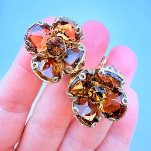 Vintage MCM 3D Flower Clip Earrings Amber Glass Crystal Gold Prong Set Bold