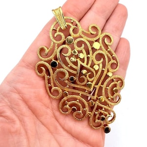 Vintage CROWN TRIFARI Statement Pendant Textured Gold Tone Filigree Hearts Open